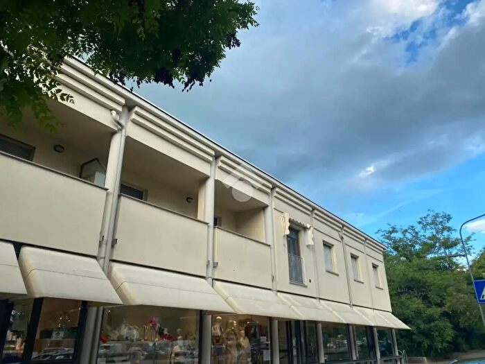 Appartamento trilocale in vendita in Viale Sandro Pertini, Collecchio