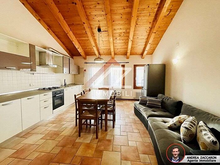 Appartamento trilocale in affitto in Via Cal Poz, Farra di Soligo