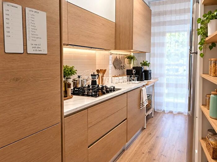 Appartamento con 5 locali in vendita in Largo Camillo Caccia Dominioni, Milano