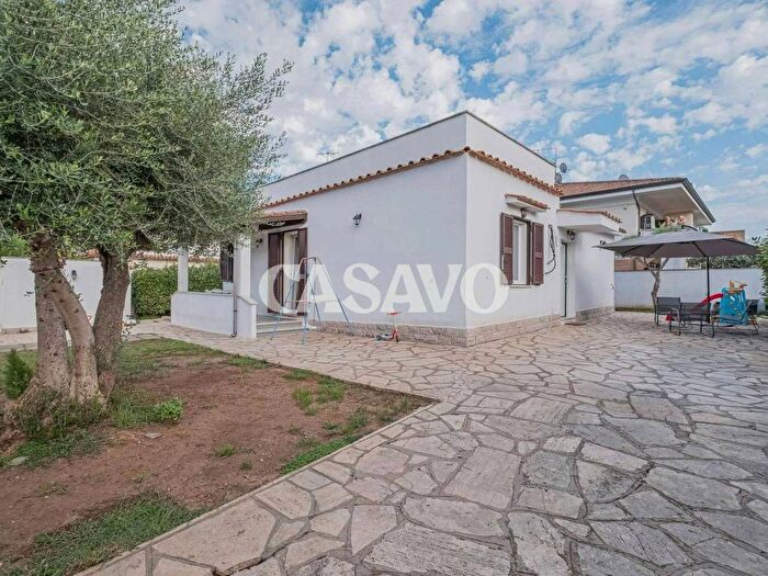 Casa trilocale in vendita in Via Due Pini, Spadellata Cinque Miglia, Anzio
