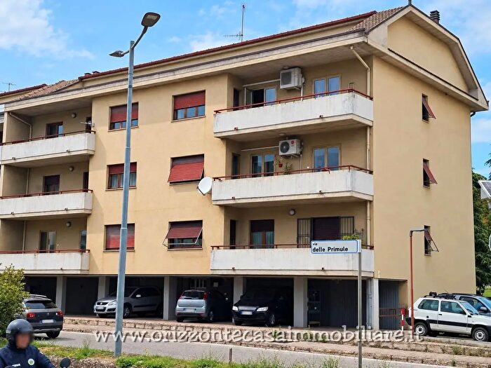 Appartamento con 9 locali in vendita in Ascoli Piceno