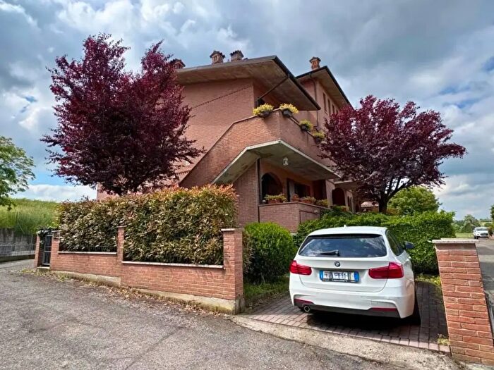 Appartamento con 6 locali in vendita in Via della Resistenza, Castelvetro Di Modena