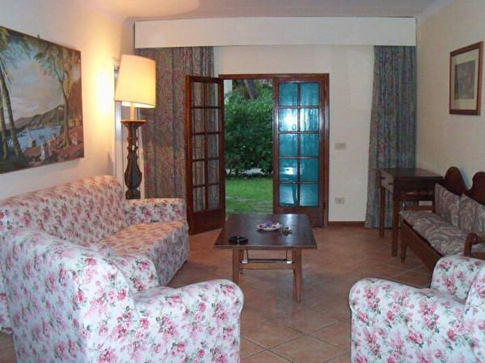 Appartamento con 5 locali in affitto in Via Giosuè Carducci, Forte Dei Marmi