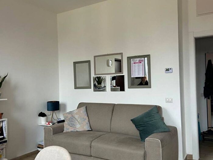 Appartamento monolocale in affitto in Via Alessandro Volta, Cesano Maderno