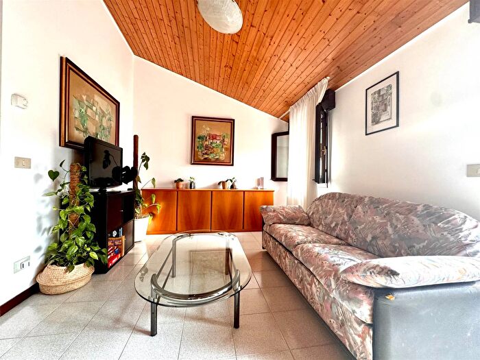 Appartamento quadrilocale in vendita in Via Tommaseo Mirano, Mirano