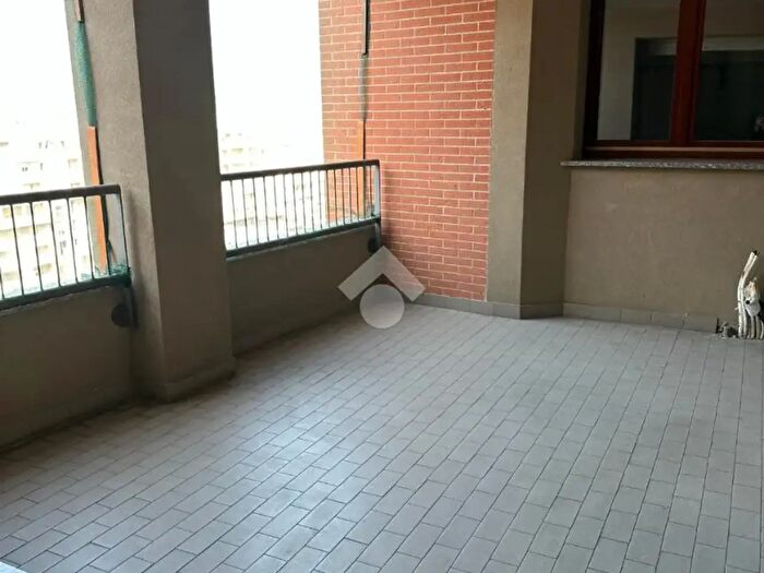 Appartamento trilocale in vendita in Via Roberto Tremelloni, Milano