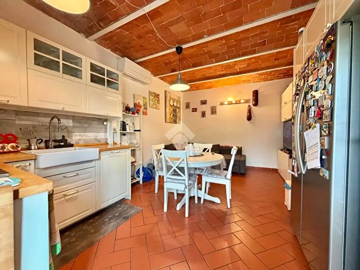 Casa trilocale in vendita in Via del Goraio, Quarrata