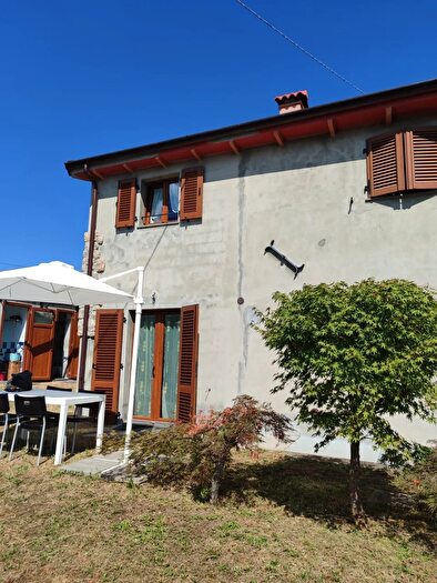 Casa quadrilocale in vendita in Via Croce di Stazzana, Castelnuovo Di Garfagnana