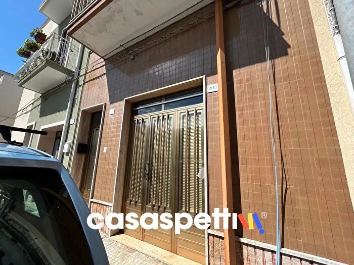 Casa con 6 locali in vendita in Via Armando Diaz, Latiano