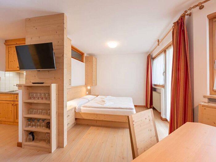 Appartamento monolocale in affitto in La Villa, Badia