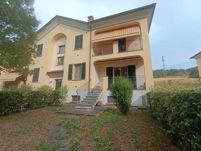 Appartamento con 6 locali in vendita in Fornovo Di Taro