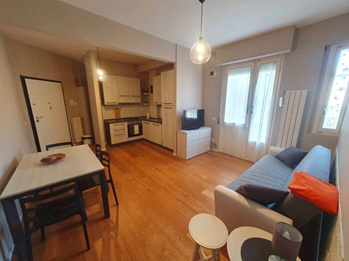 Appartamento bilocale in affitto in Via Arnolfo, Beccaria Colombo, Firenze