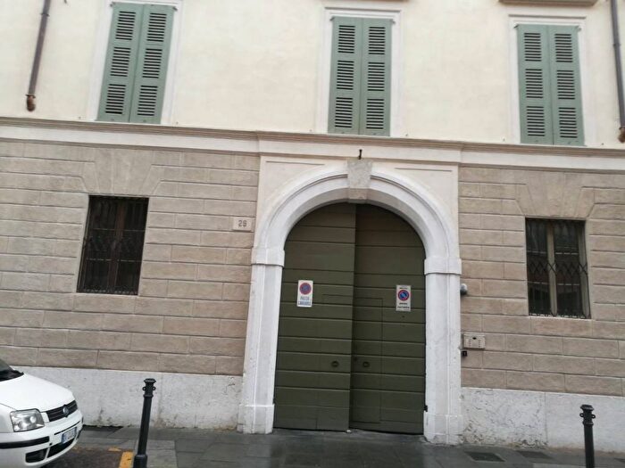 Appartamento bilocale in affitto in Via Elia Capriolo, Castello Via Musei, Brescia