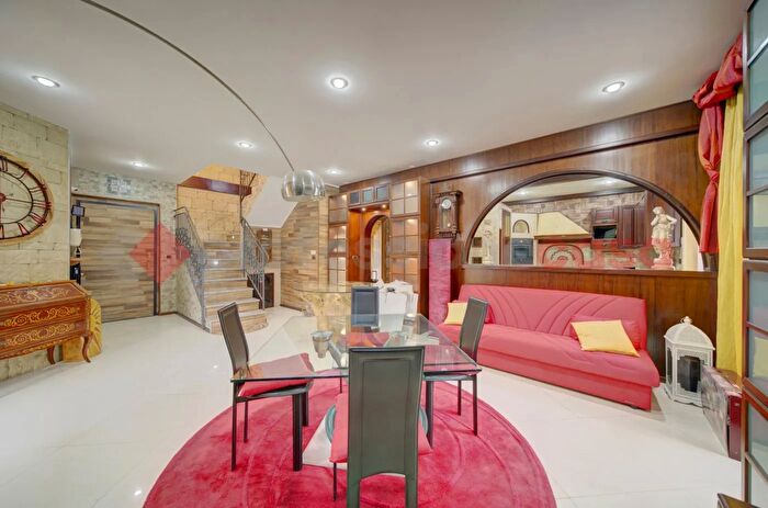 Appartamento con 7 locali in vendita in Via Settimo, Borgaro Torinese