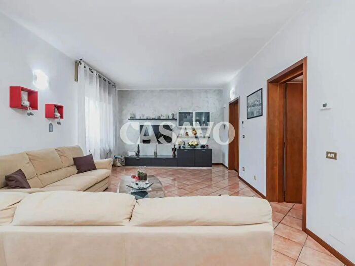 Case in Vendita e in Affitto - 3