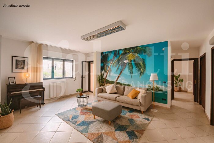 Appartamento quadrilocale in vendita in Via Istria, Andria