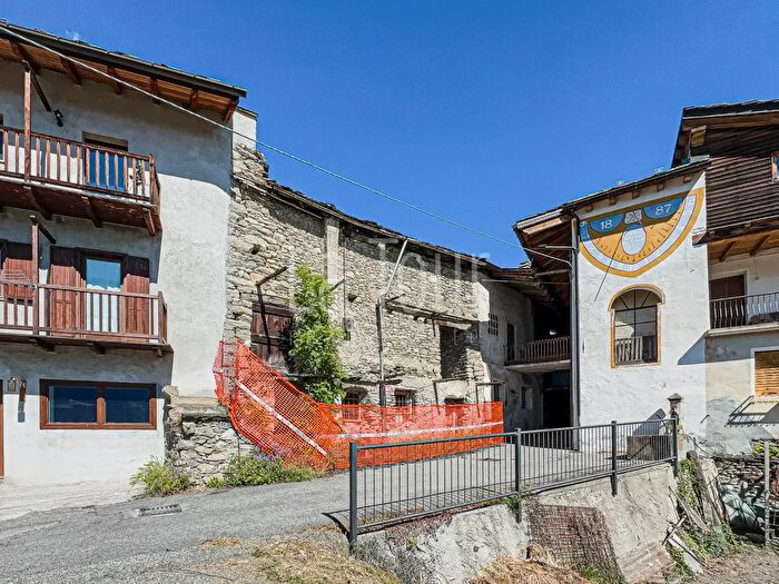 Casa bilocale in vendita in Frazione Seyssinod, Gignod