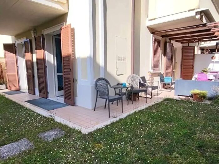 Appartamento trilocale in affitto in Massa