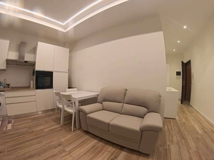Appartamento bilocale in affitto in Via Nizza, Centro Storico, Verona