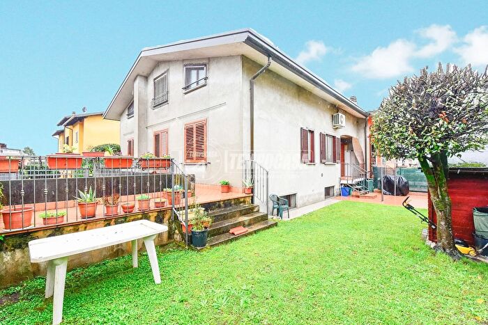 Case in Vendita e in Affitto - 2