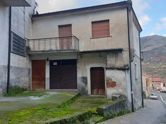 Casa trilocale in vendita in Via Piave, Sassano
