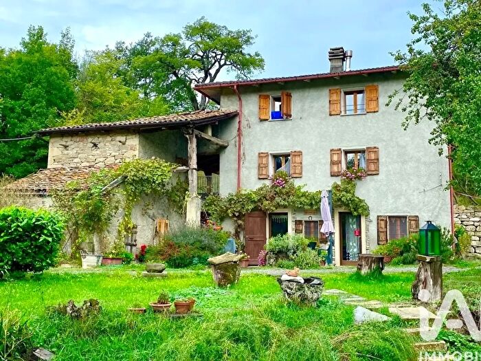 Casa con 10 locali in vendita in Localitãnbsp Burzanella, Camugnano