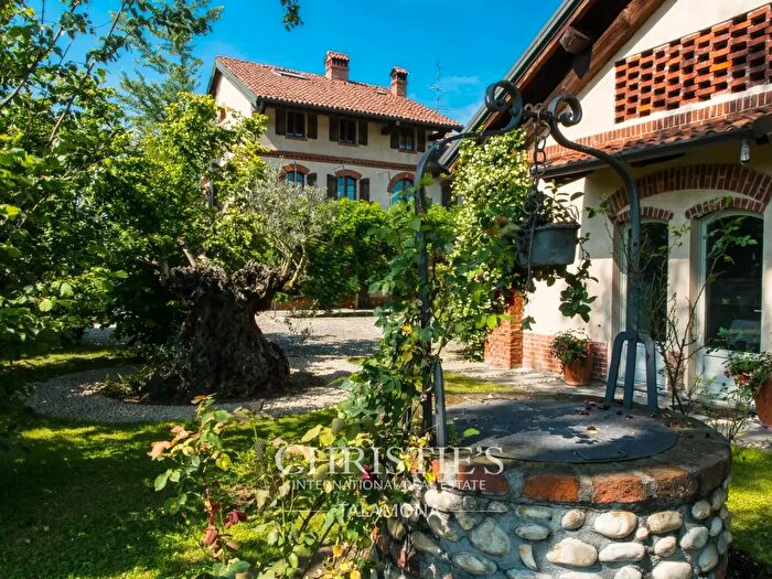 Casa in vendita in Oleggio