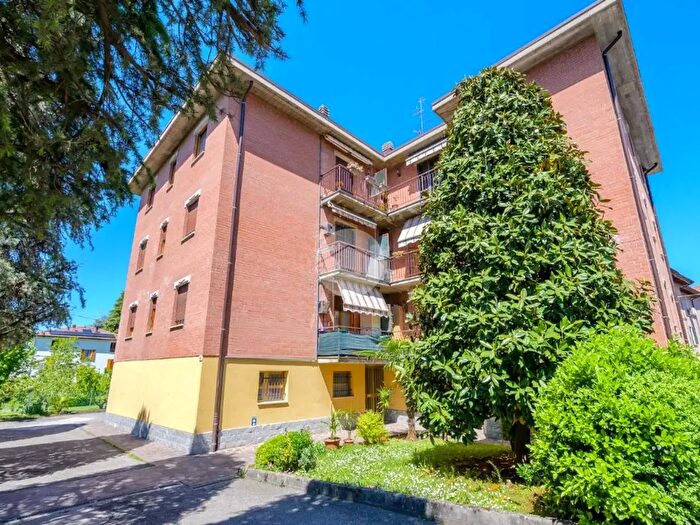 Appartamento trilocale in vendita in Via Graziosi, Savignano Sul Panaro