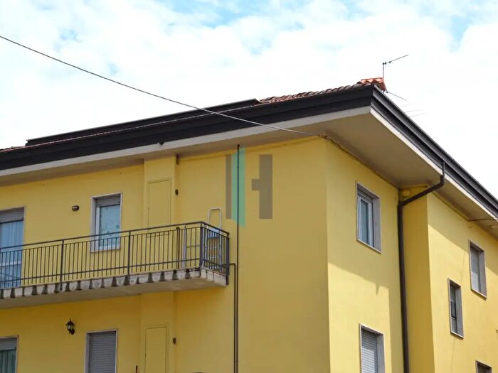 Appartamento bilocale in affitto in Via Crocette, Curno