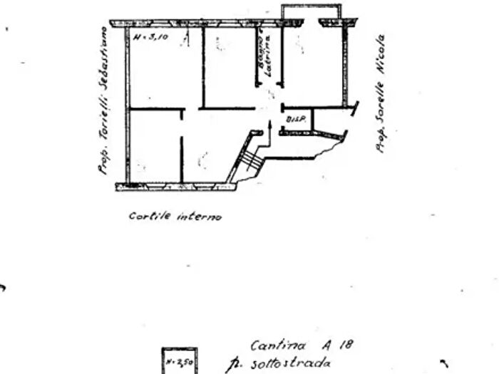 Appartamento quadrilocale in vendita in Via La Spezia, Genova