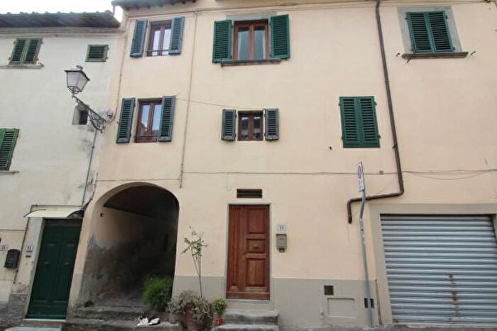 Casa trilocale in vendita in Via Trieste, Montespertoli