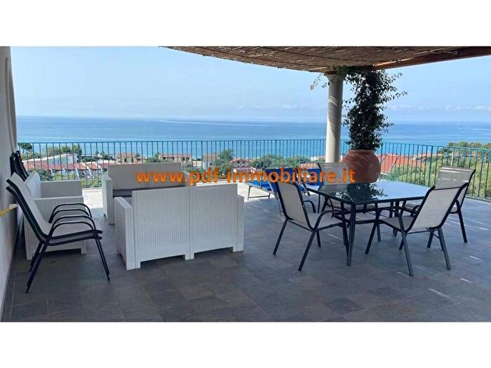 Appartamento bilocale in affitto in Vibonati