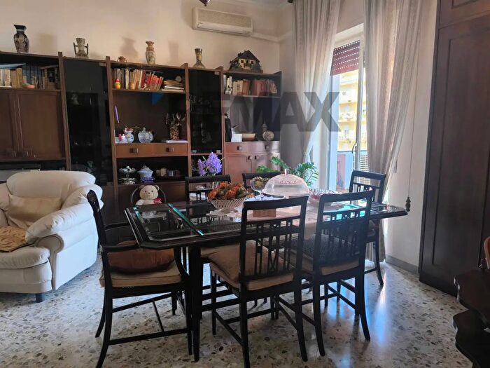 Appartamento trilocale in vendita in Via Giovanni Modugno, Bari