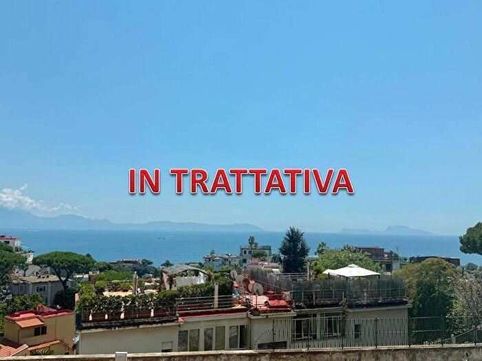 Appartamento trilocale in affitto in Via Posillipo, Posillipo, Napoli