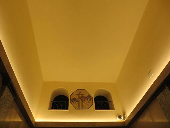 Appartamento trilocale in affitto in Piazza SantAmbrogio, SantAmbrogio, Milano