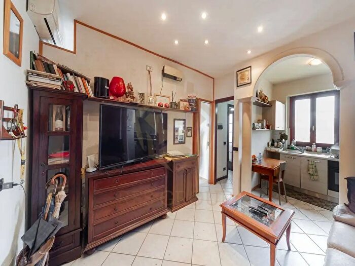 Appartamento monolocale in vendita in Via Monviso, Monza