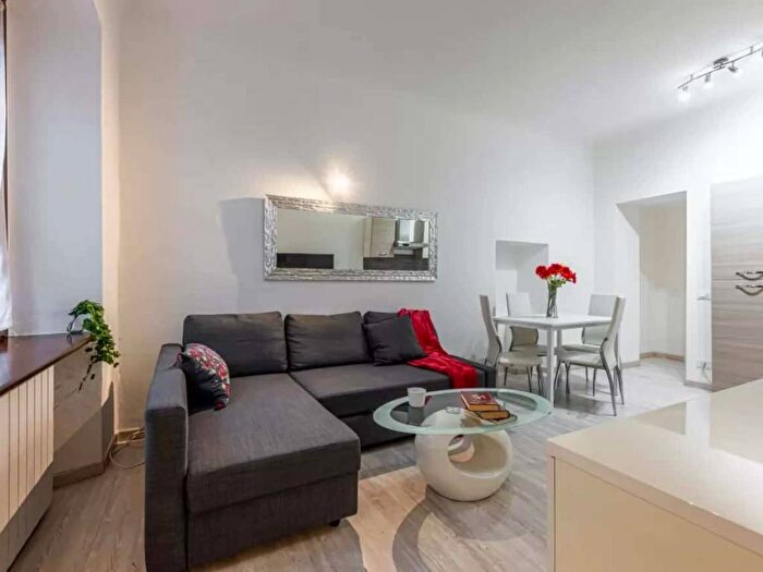 Appartamento bilocale in affitto in Via Carlo Imbonati, Dergano, Milano