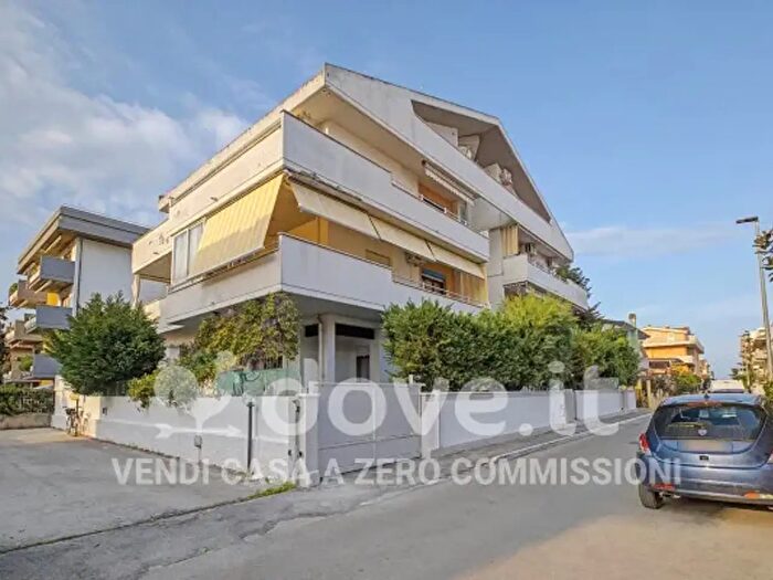 Appartamento trilocale in vendita in Via Liguria B, Montesilvano