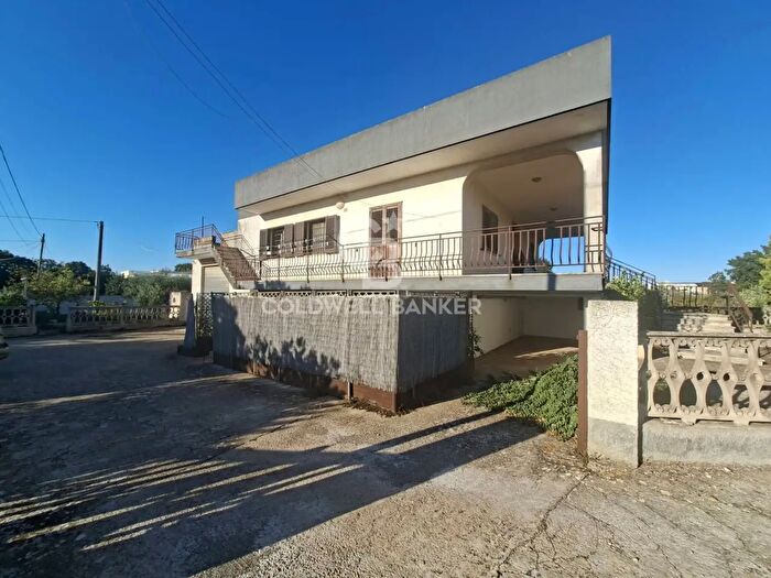 Casa con 6 locali in vendita in Contrada Barbagiulo, Cisternino