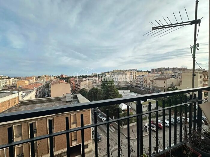 Appartamento quadrilocale in vendita in Via Trincea dei Razzi, Cagliari