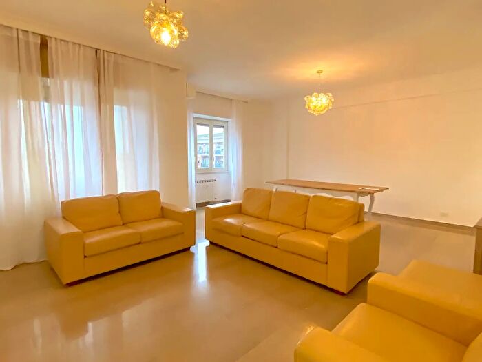 Appartamento quadrilocale in vendita in Via Giovanni De Calvi, Roma