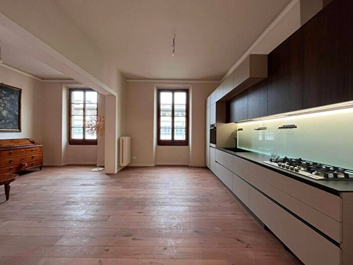 Appartamento con 5 locali in affitto in Via Alfonso La Marmora, San Marco SS Annunziata, Firenze