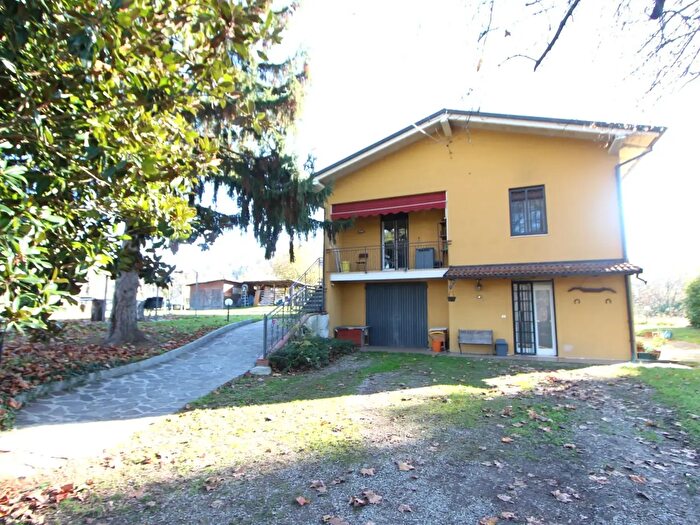 Casa con 6 locali in vendita in Via SantAndrea, Valsamoggia