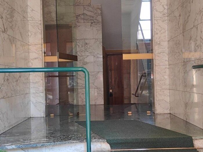 Appartamento bilocale in affitto in Via Lorenteggio, Giambellino, Milano