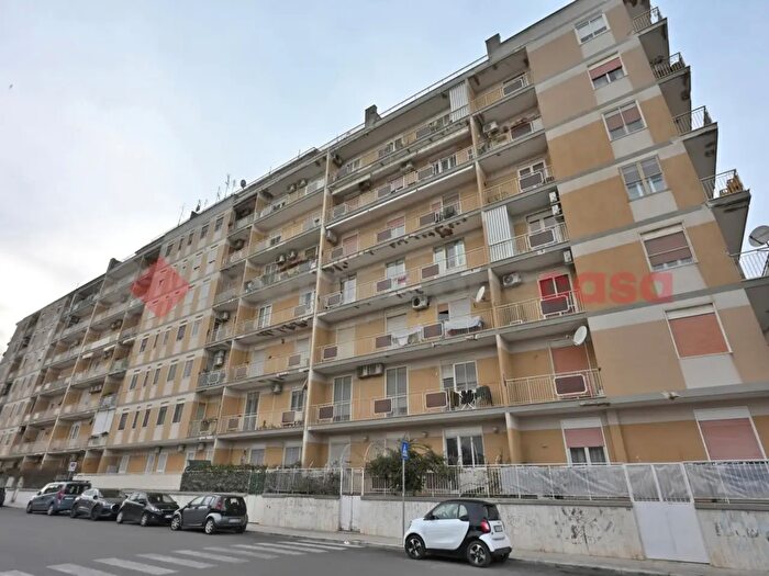 Appartamento con 5 locali in vendita in Via Achille Grandi Snc, Brindisi