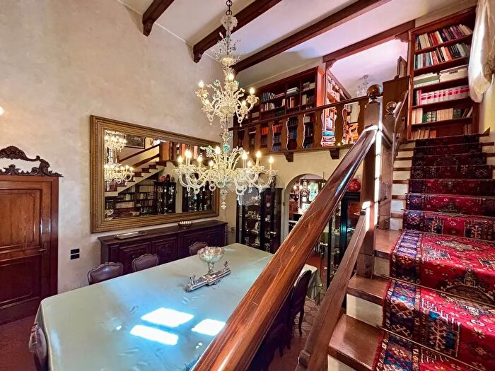 Casa con 10 locali in vendita in Via Montespada, Sona