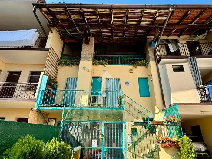 Casa trilocale in vendita in Vicolo Enrico Scuri, Urgnano