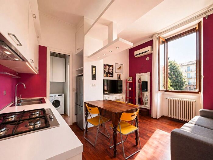 Appartamento bilocale in affitto in Via Melchiorre Delfico, Ghisolfa Mac Mahon, Milano