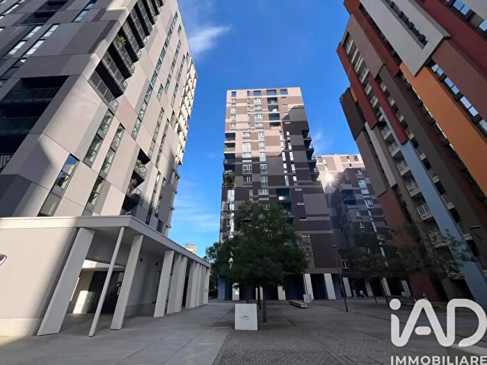 Appartamento trilocale in vendita in Via Pier Paolo Pasolini, Milano