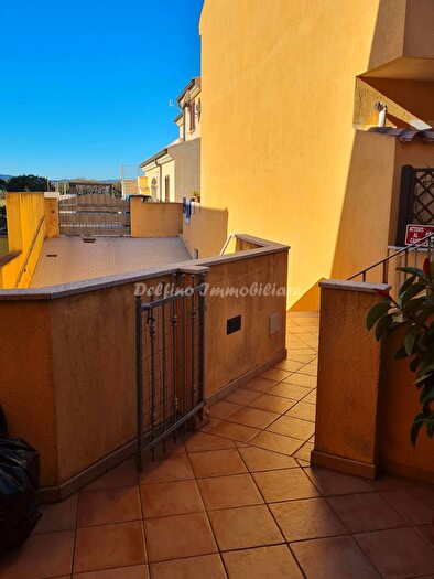 Appartamento quadrilocale in vendita in Via La Galatea, Palau